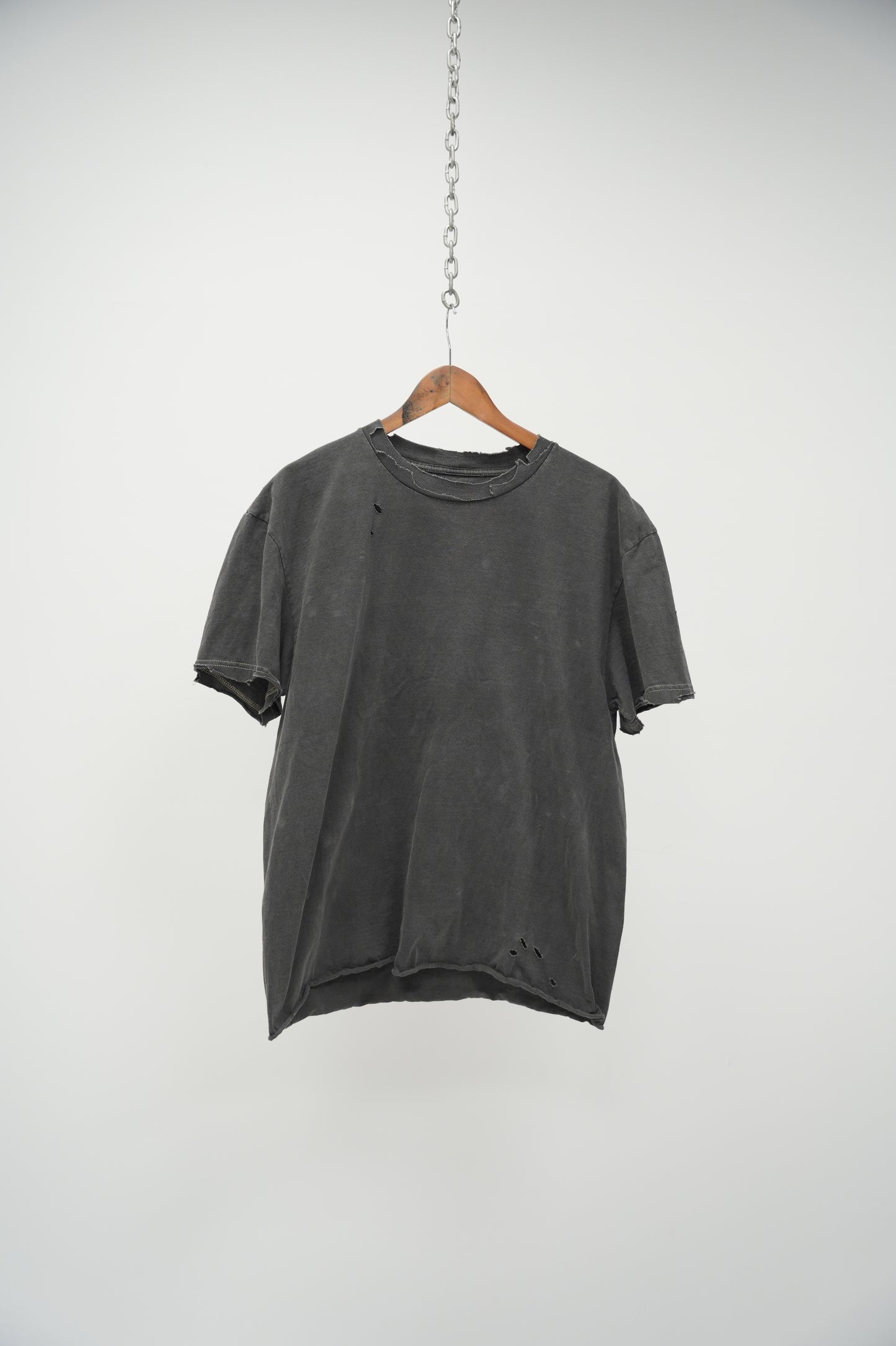 TATTERED WORLD TEE