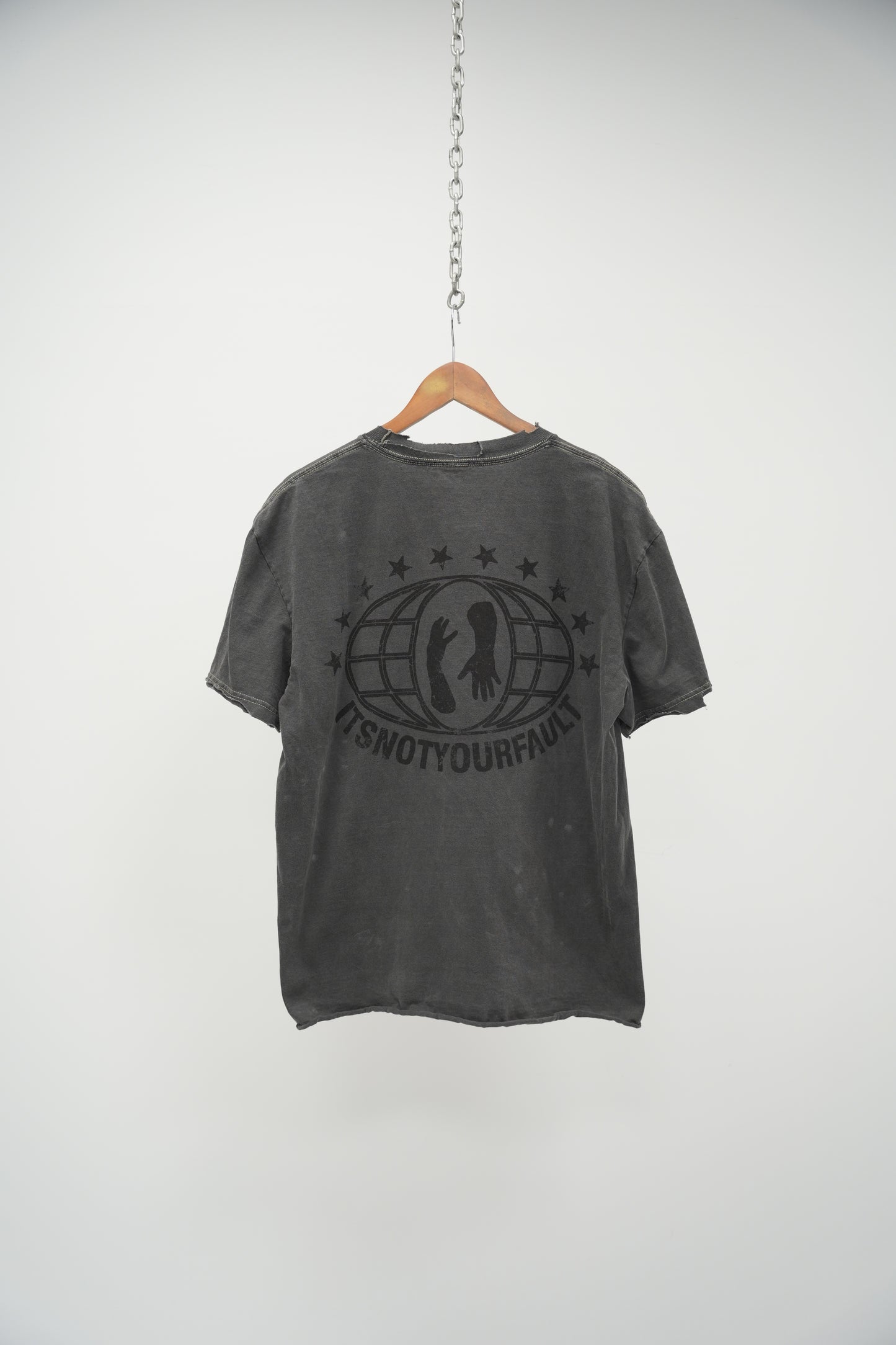 TATTERED WORLD TEE